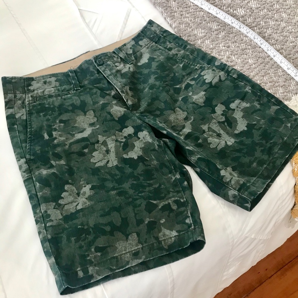 Gap “Lived In Short”